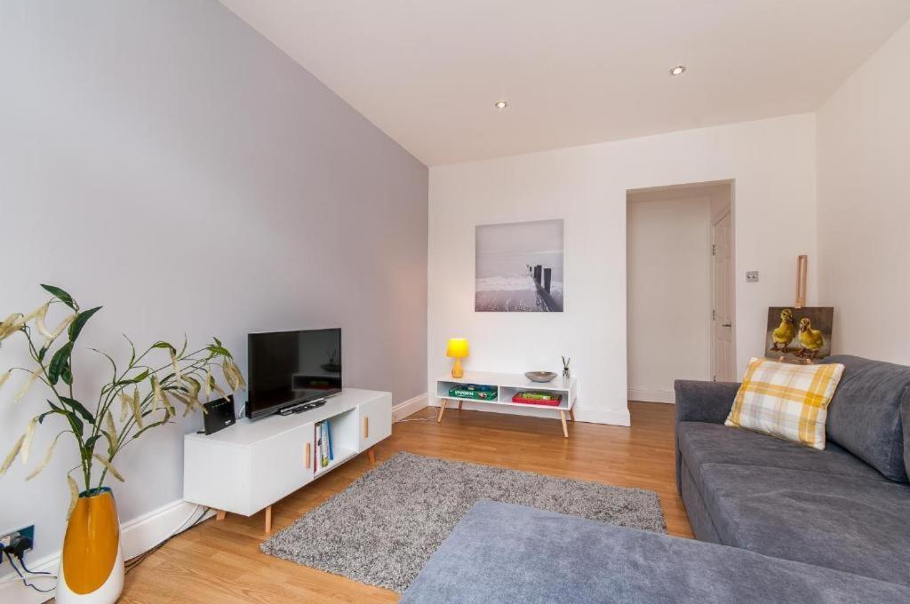 Seaside Serenity - Stunning Sea View Retreat Margate Exteriör bild